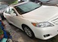 Toyota Camry 2010 - Bán Toyota Camry LE 2.5 năm 2010, màu trắng, giá 635tr