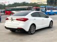 Kia K3 2014 - Cần bán gấp Kia K3 2.0 AT sản xuất năm 2014, màu trắng