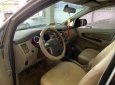 Toyota Innova   2016 - Bán Toyota Innova 2.0E 2016, màu bạc, xe gia đình 