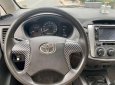 Toyota Innova 2012 - Cần bán gấp Toyota Innova năm 2012, màu vàng cát xe gia đình