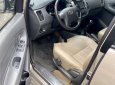 Toyota Innova 2012 - Cần bán gấp Toyota Innova năm 2012, màu vàng cát xe gia đình