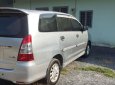 Toyota Innova E 2013 - Bán Toyota Innova E đời 2013, màu bạc, xe gia đình