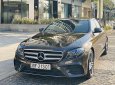 Mercedes-Benz E class 2017 - Bán xe Mercedes E300 AMG sản xuất 2017 ít sử dụng