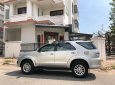 Toyota Fortuner 2013 - Bán Toyota Fortuner sản xuất năm 2013 xe gia đình