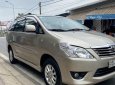 Toyota Innova 2012 - Cần bán gấp Toyota Innova năm 2012, màu vàng cát xe gia đình