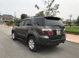 Toyota Fortuner 2010 - Bán Toyota Fortuner năm sản xuất 2010, màu xám, số sàn, máy Diesel