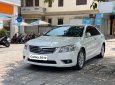 Toyota Camry  2.0E   2010 - Cần bán lại xe Toyota Camry 2.0E đời 2010, màu trắng, nhập khẩu chính chủ