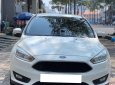 Ford Focus   2019 - Bán xe Ford Focus đời 2019, màu trắng, giá 595tr