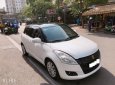 Suzuki Swift 2015 - Bán xe Suzuki Swift đời 2015, màu trắng, 395tr