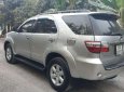 Toyota Fortuner 2.5G 2010 - Bán Toyota Fortuner 2.5G đời 2010, màu bạc, nhập khẩu nguyên chiếc xe gia đình