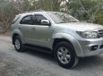 Toyota Fortuner 2.5G 2010 - Bán Toyota Fortuner 2.5G đời 2010, màu bạc, nhập khẩu nguyên chiếc xe gia đình