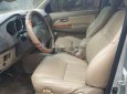 Toyota Fortuner 2.5G 2010 - Bán Toyota Fortuner 2.5G đời 2010, màu bạc, nhập khẩu nguyên chiếc xe gia đình