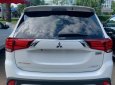 Mitsubishi Outlander AT 2020 - Cần bán xe Mitsubishi Outlander AT đời 2020, màu trắng, 550tr