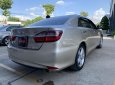 Toyota Camry 2.5Q 2015 - Bán ô tô Toyota Camry 2.5Q đời 2015, màu vàng, 880 triệu