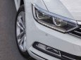 Volkswagen Passat 2018 - Volkswagen Passat Bluemotion trắng ưu đãi giảm ngay 100% lệ phí trước bạ!!