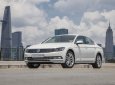 Volkswagen Passat comfort 2018 - Bán Volkswagen Passat comfort đời 2018, màu trắng