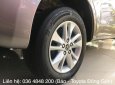 Toyota Innova 2.0J 2014 - Cần bán lại xe Toyota Innova 2.0J đời 2014, màu vàng