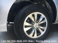 Toyota Innova 2.0J 2014 - Cần bán lại xe Toyota Innova 2.0J đời 2014, màu vàng