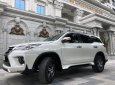 Toyota Fortuner 2.7v 2019 - Cần bán Toyota Fortuner 2.7v sản xuất 2019, màu trắng, xe nhập