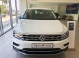 Volkswagen Tiguan 2020 - Gọi ngay: 0932.118.667_Ms Uyên. Để nhận ưu đãi lên đến gần 100triệu xe Suv 7 chỗ Tiguan Luxury màu trắng Pure mới