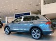 Volkswagen Tiguan 2020 - Tiguan Luxury màu xanh Petro hiếm có khó tìm không thể bỏ lỡ, ưu đãi gần 100tr. LH: 0932118667_ms Uyên