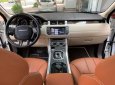 LandRover Evoque Prestige 2014 - Cần bán gấp LandRover Evoque Prestige 2014, màu trắng, nhập khẩu, như mới