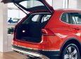 Volkswagen Tiguan Luxury 2020 - Bán xe Volkswagen Tiguan Luxury, màu đỏ, xe nhập, tặng 50% phí trước bạ