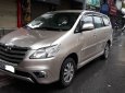 Toyota Innova E 2015 - Bán xe Toyota Innova E đời 2015, màu kem (be), còn mới