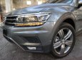 Volkswagen Tiguan 2019 - Volkswagen Tiguan Luxury S SUV 2020, xe nhập khẩu nguyên chiếc có giá dưới 2 tỷ. Tặng 1 năm BHVC. Sẵn xe