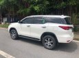 Toyota Fortuner 2020 - Bán Toyota Fortuner 2020 tự động dầu màu trắng