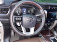 Toyota Fortuner 2020 - Xe nhà đang sử dụng cần bán Toyota Fortuner 2020, số tự động, máy dầu, màu trắng
