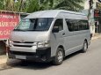 Toyota Hiace 2016 - Bán Toyota Hiace bạc 2016 số sàn, máy xăng, nhập Nhật