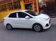 Hyundai Grand i10 2017 - Bán Hyundai I10 sedan 1.2 màu trắng 2017 số sàn xe đẹp