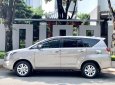 Toyota Innova 2018 - Nhà mình cần bán Toyota Innova 2018, số sàn, màu xám cọp zin