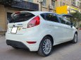 Ford Fiesta 2017 - Nhà mình bán Ford Fiesta 2017, tự động, bản 1.5, màu trắng, hatchback