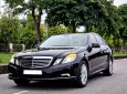 Mercedes-Benz E300 2009 - Gia đình mình bán Mercedes E300 2009, tự động, màu đen