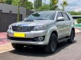 Toyota Fortuner 2016 - Nhà tôi cần bán Toyota Fortuner 2016, số sàn, máy dầu, màu bạc