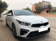 Kia Cerato 2019 - Mình cần bán Kia Cerato 2.0 đời 2019, tự động full, màu trắng