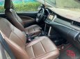 Toyota Innova 2016 - Gia đình bán Toyota Innova 2016 phom mới, số sàn, màu xám