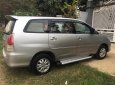 Toyota Innova 2011 - Gia đình bán Innova 2011, số sàn, màu bạc