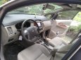 Toyota Innova 2013 - Gia đình bán Toyota Innova 2013, số tự động, màu vàng cát