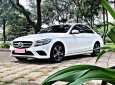 Mercedes-Benz C class 2019 - Lên đời xe nên cần bán lại C180 2019 số tự động, màu trắng