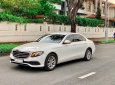 Mercedes-Benz E200 2018 - Tôi cần bán Mercedes - Benz E200 2018, màu trắng, bản full Exclusive