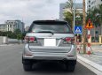 Toyota Fortuner 2016 - Gia đình cần bán xe Fortuner 2016, số sàn, máy dầu, màu bạc, còn mới tinh
