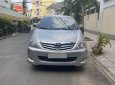 Toyota Innova 2012 - Bán Toyota Innova 2012 số sàn màu bạc chính chủ