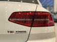 Volkswagen Passat 2018 - Volkswagen Passat Bluemotion High nhập khẩu nguyên chiếc, tặng 100% lệ phí trước bạ trong tháng 2