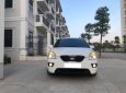 Kia Carens 2016 - Bán Kia Carens 2016, số sàn, màu trắng tinh, xe nhà mua mới từ đầu chính chủ trực tiếp bán