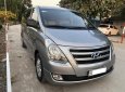 Hyundai Starex 2017 - Cần bán xe Huyndai Starex 2017 đk 2018, số sàn, máy dầu, màu xám còn mới 