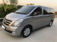 Hyundai Starex 2017 - Cần bán xe Huyndai Starex 2017 đk 2018, số sàn, máy dầu, màu xám còn mới 