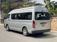 Toyota Hiace 2017 - Bán Toyota Hiace 2017 số sàn, máy xăng, màu bạc nhập Nhật